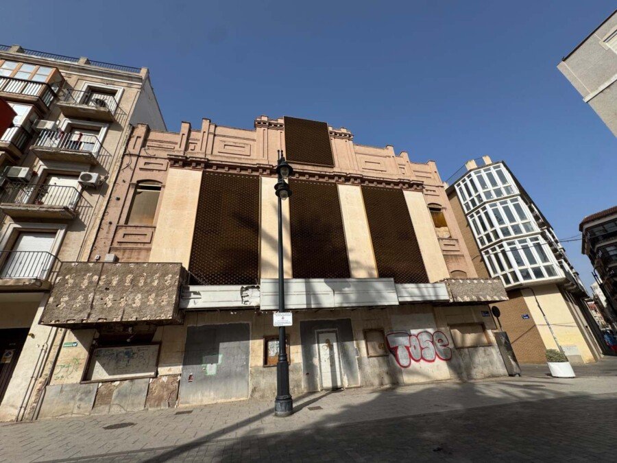 MC llevará la retirada urgente del amianto del Cine Central a la Junta del Casco Histórico
